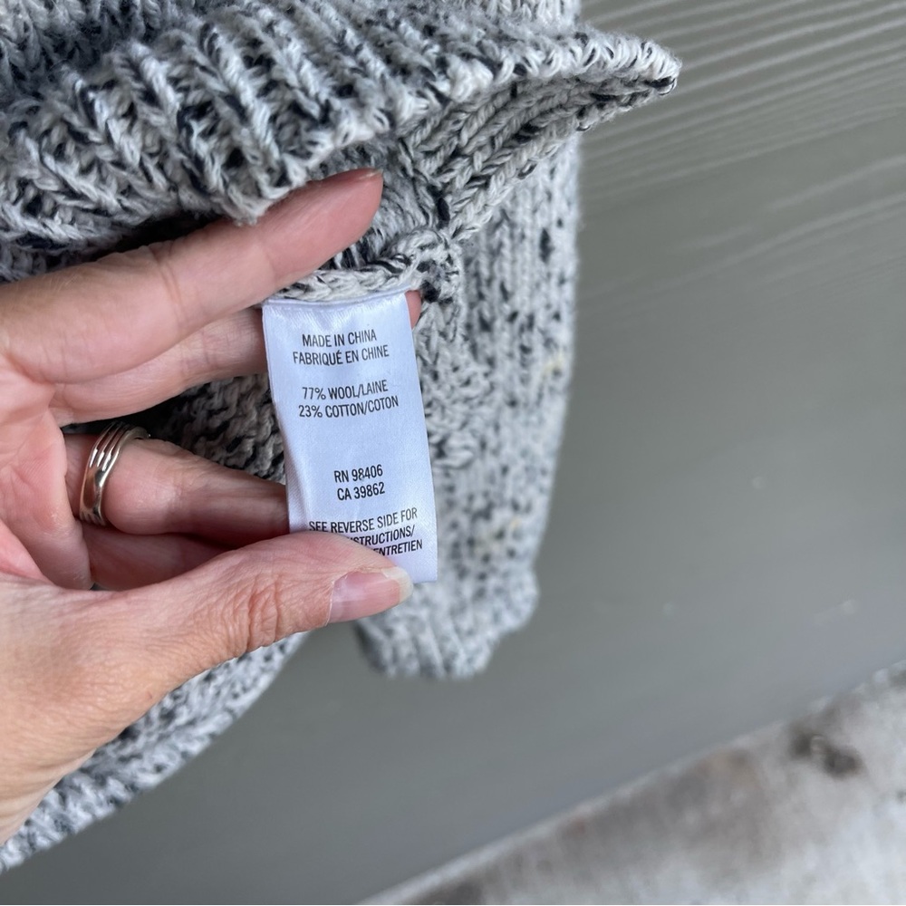 Theory marled knit pull over sweater - Picture 4 of 4